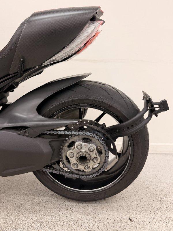 2012 DUCATI DIAVEL CARBON CRUISER