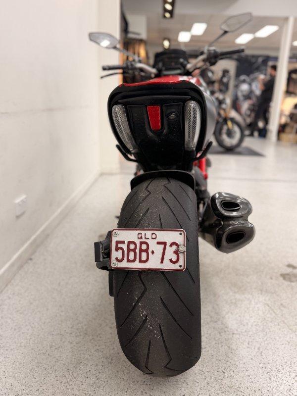 2012 DUCATI DIAVEL CARBON CRUISER