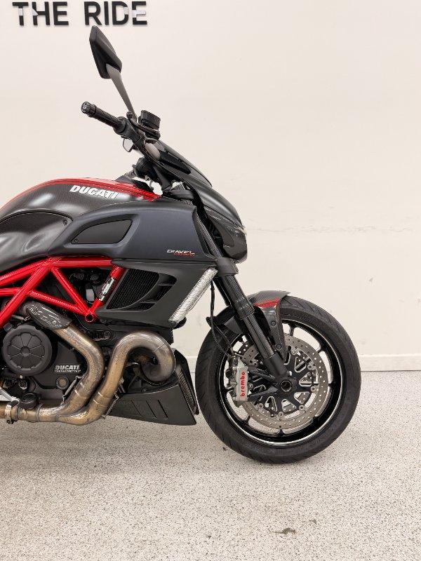2012 DUCATI DIAVEL CARBON CRUISER