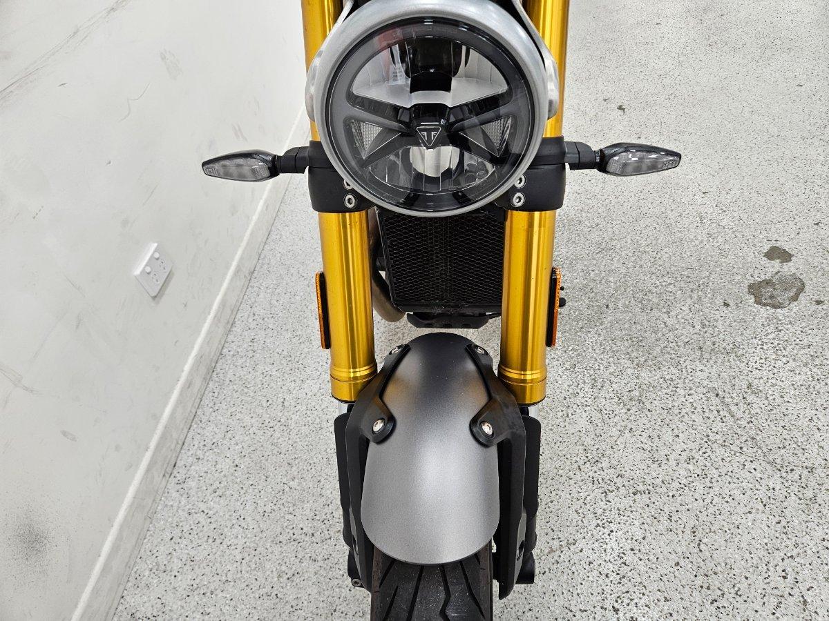 2024 TRIUMPH SPEED 400 ROAD