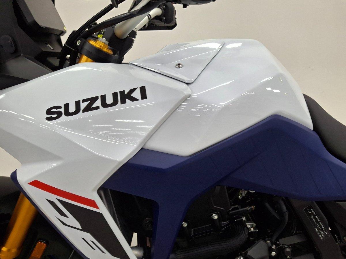 2026 SUZUKI V-STROM 800DE ROAD
