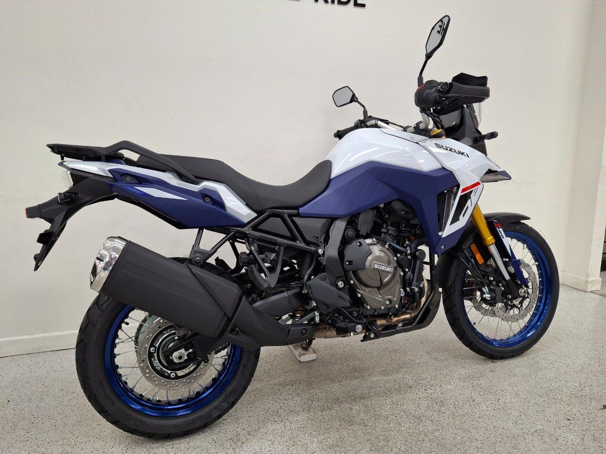 2026 SUZUKI V-STROM 800DE ROAD