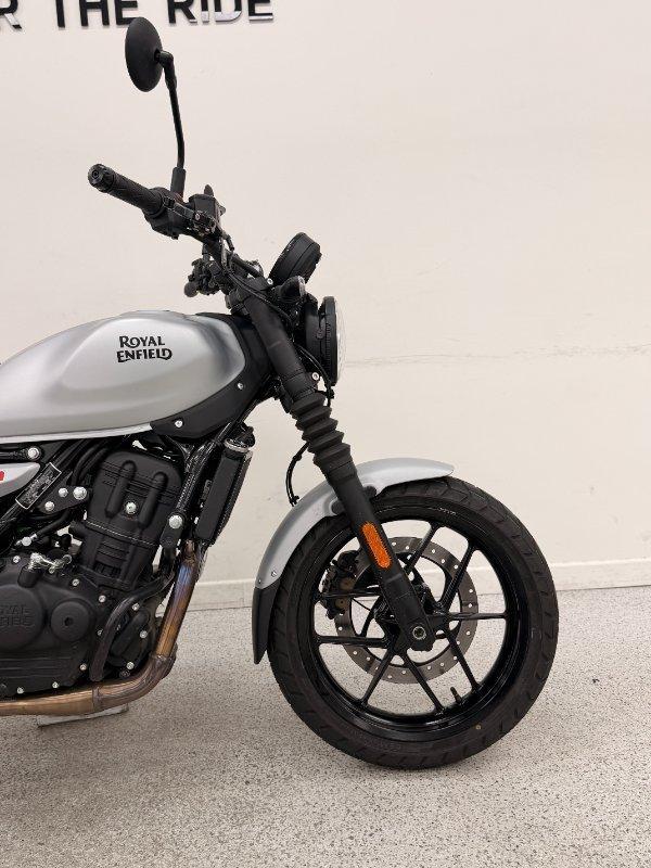 2026 ROYAL ENFIELD GUERILLA 450 ROAD