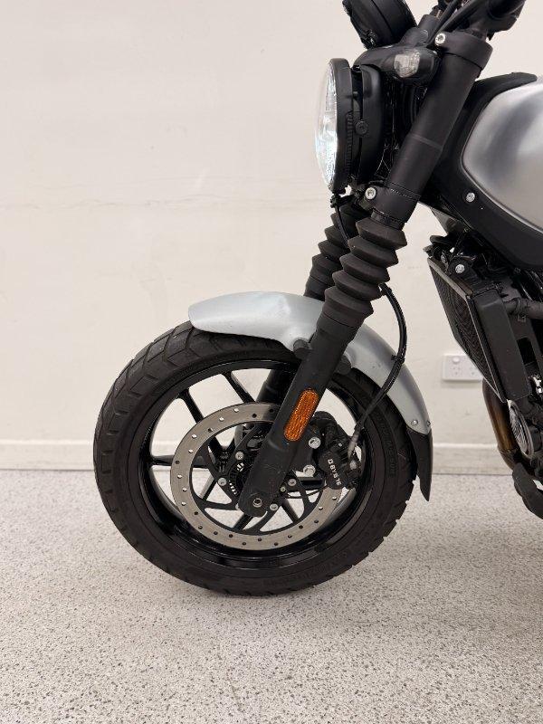 2026 ROYAL ENFIELD GUERILLA 450 ROAD