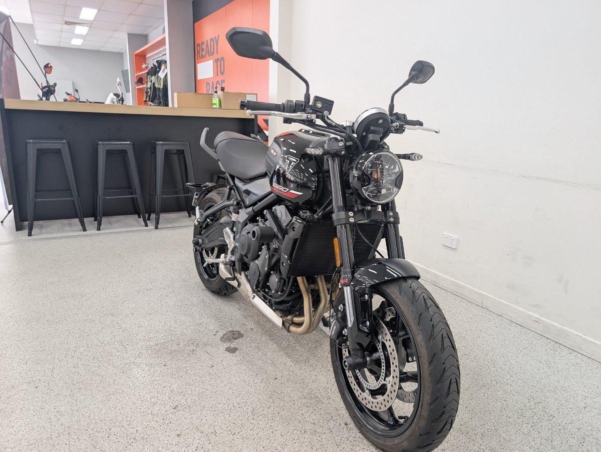 2026 TRIUMPH TRIDENT 660 ROAD