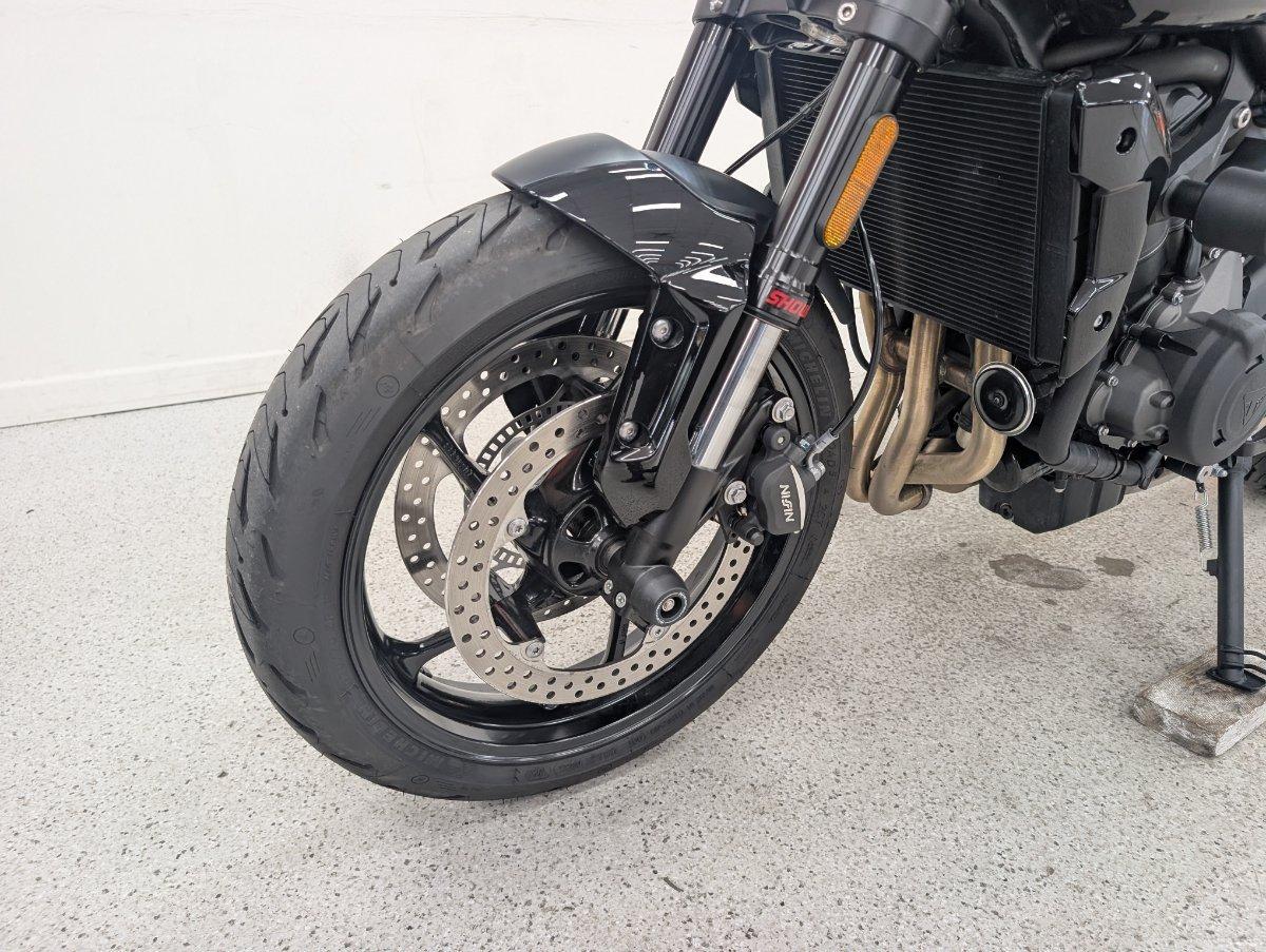 2026 TRIUMPH TRIDENT 660 ROAD