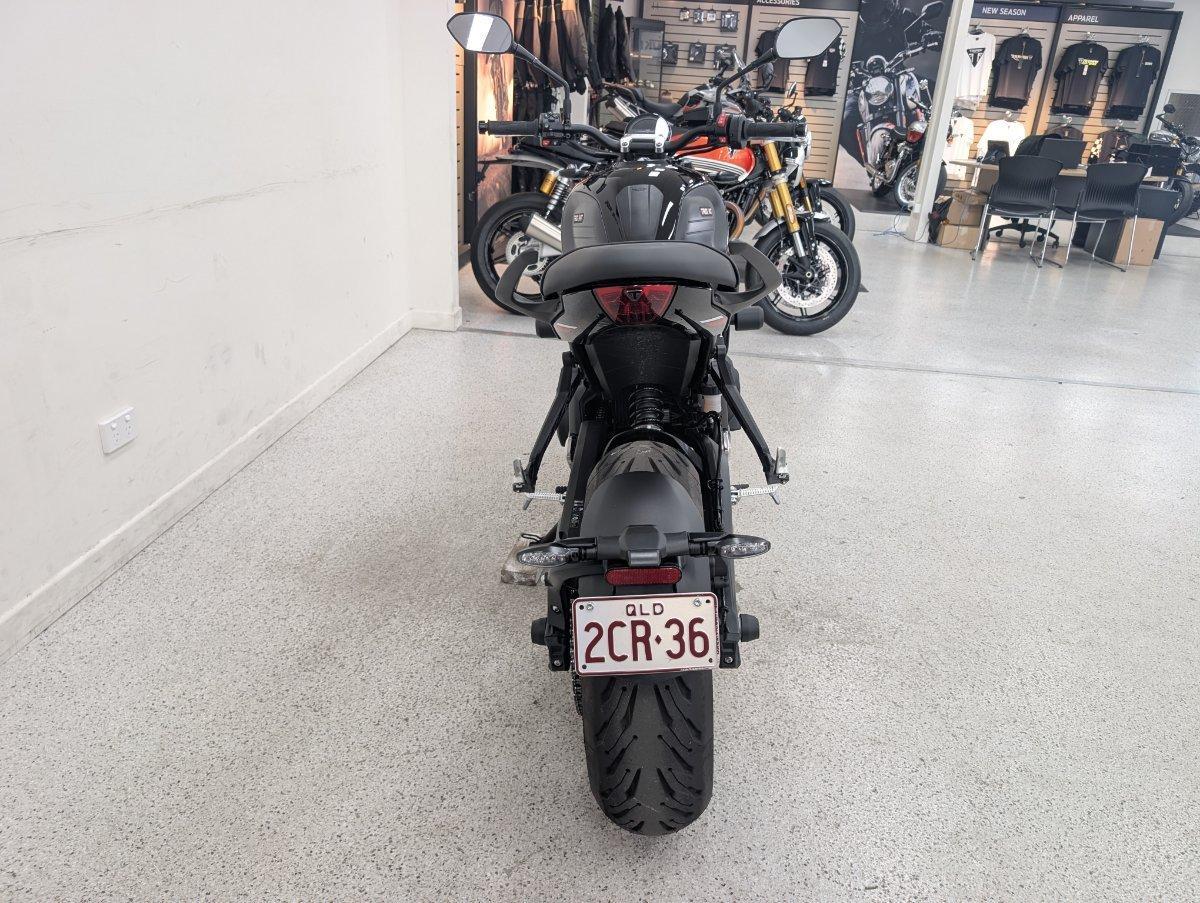 2026 TRIUMPH TRIDENT 660 ROAD