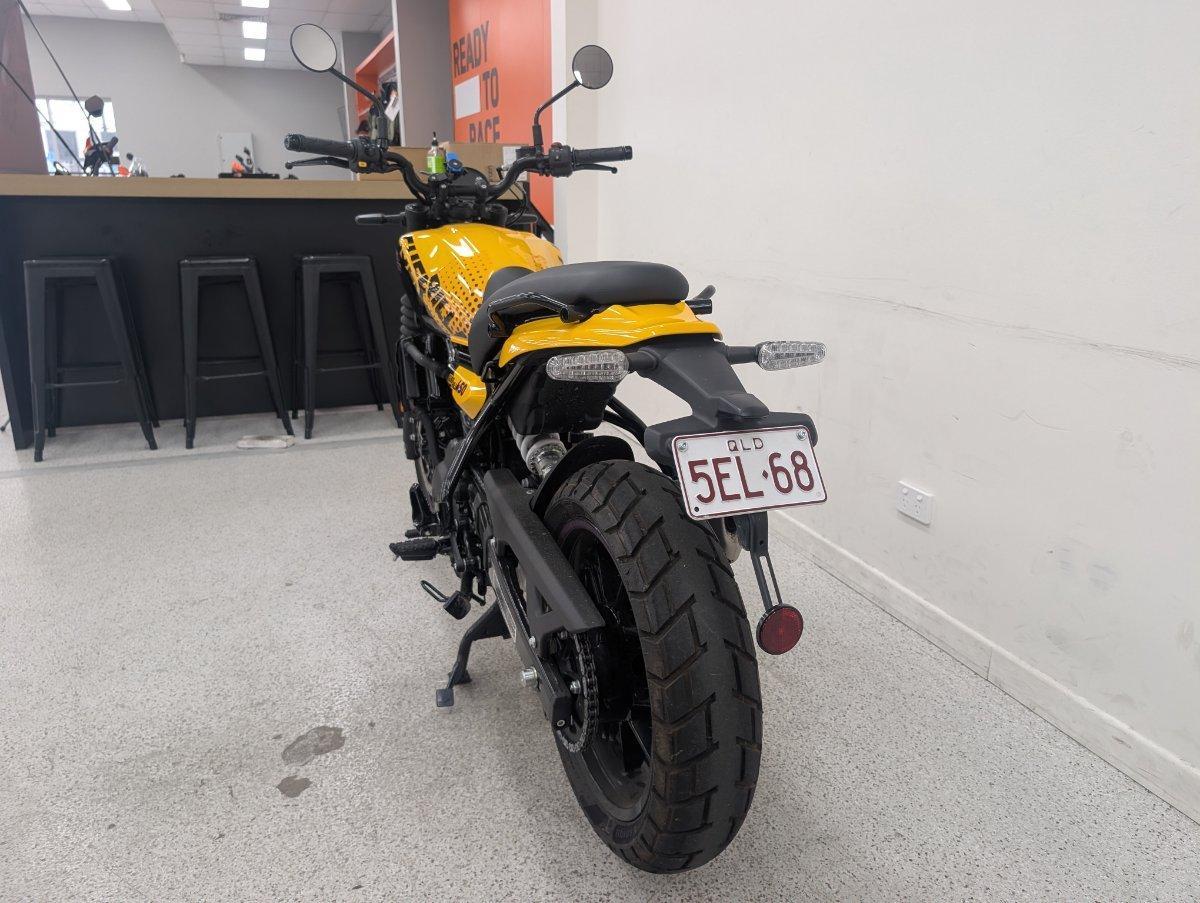 2026 ROYAL ENFIELD GUERILLA 450 ROAD