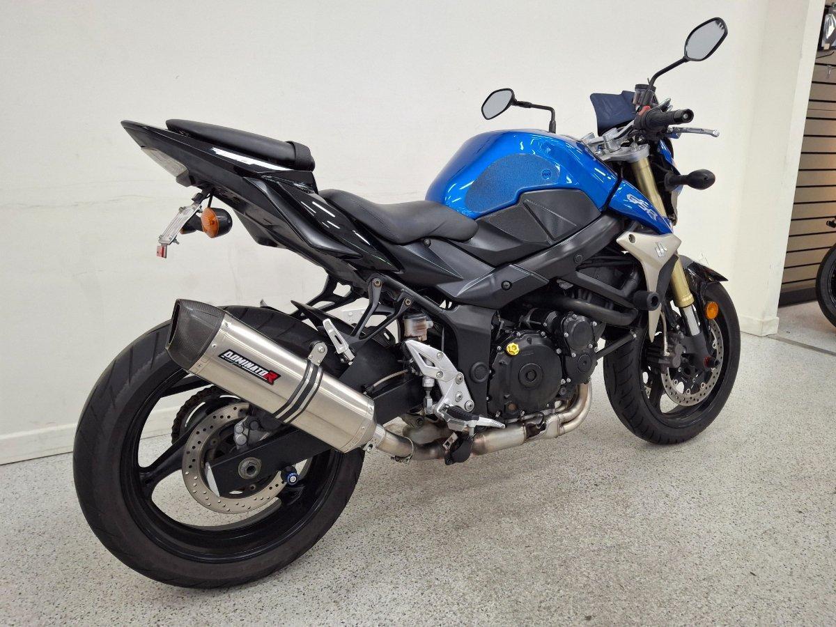 2012 SUZUKI GSR750 ROAD