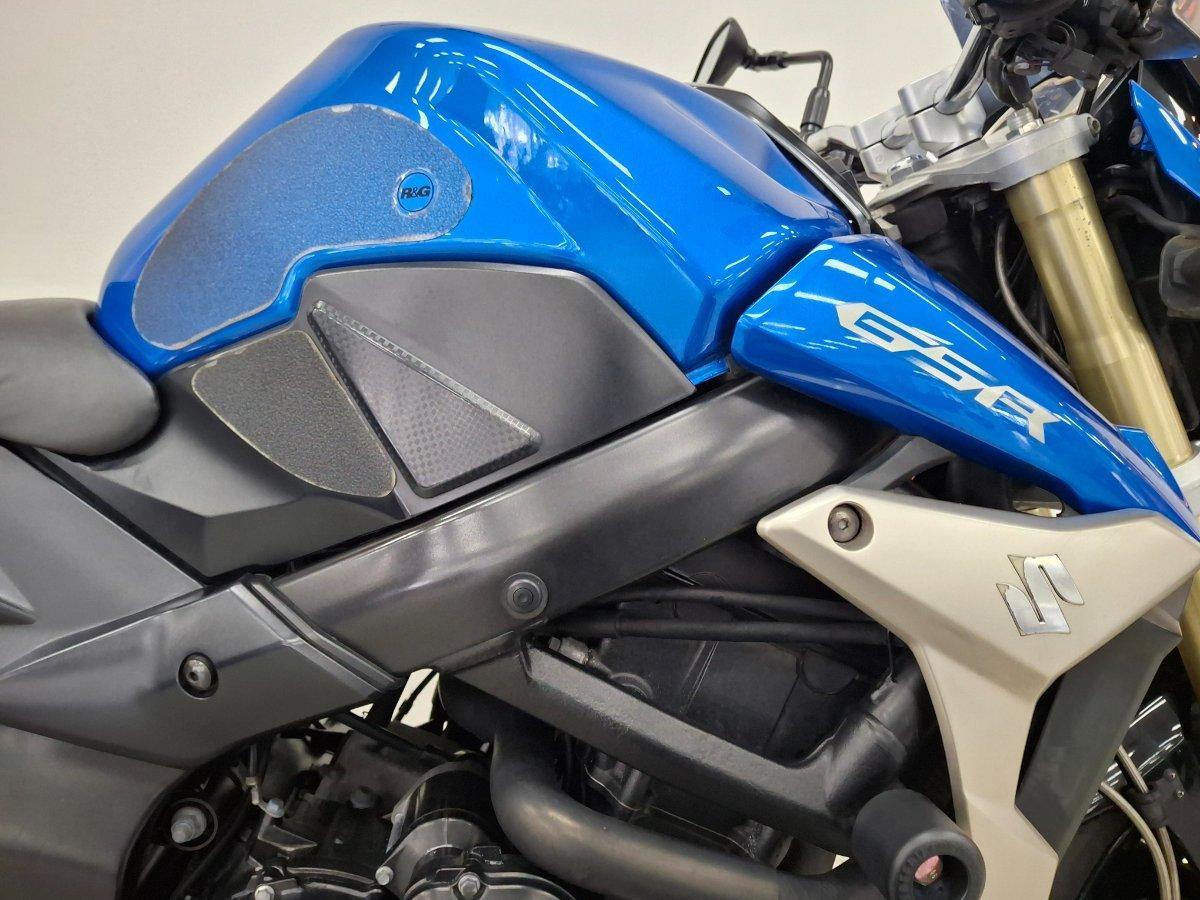 2012 SUZUKI GSR750 ROAD