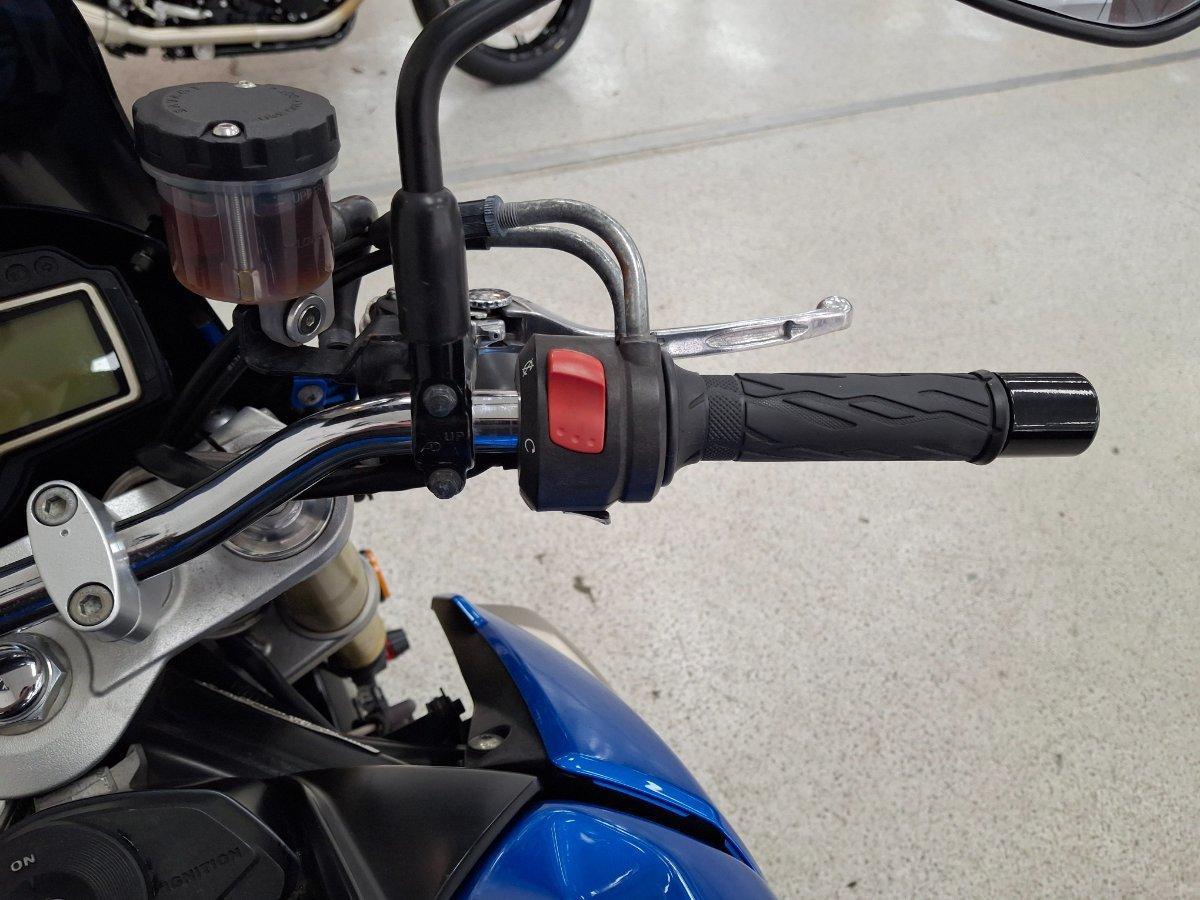 2012 SUZUKI GSR750 ROAD