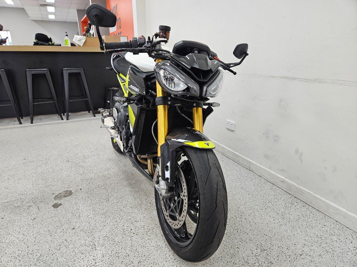 2026 TRIUMPH STREET TRIPLE MOTO 2 SPORTS