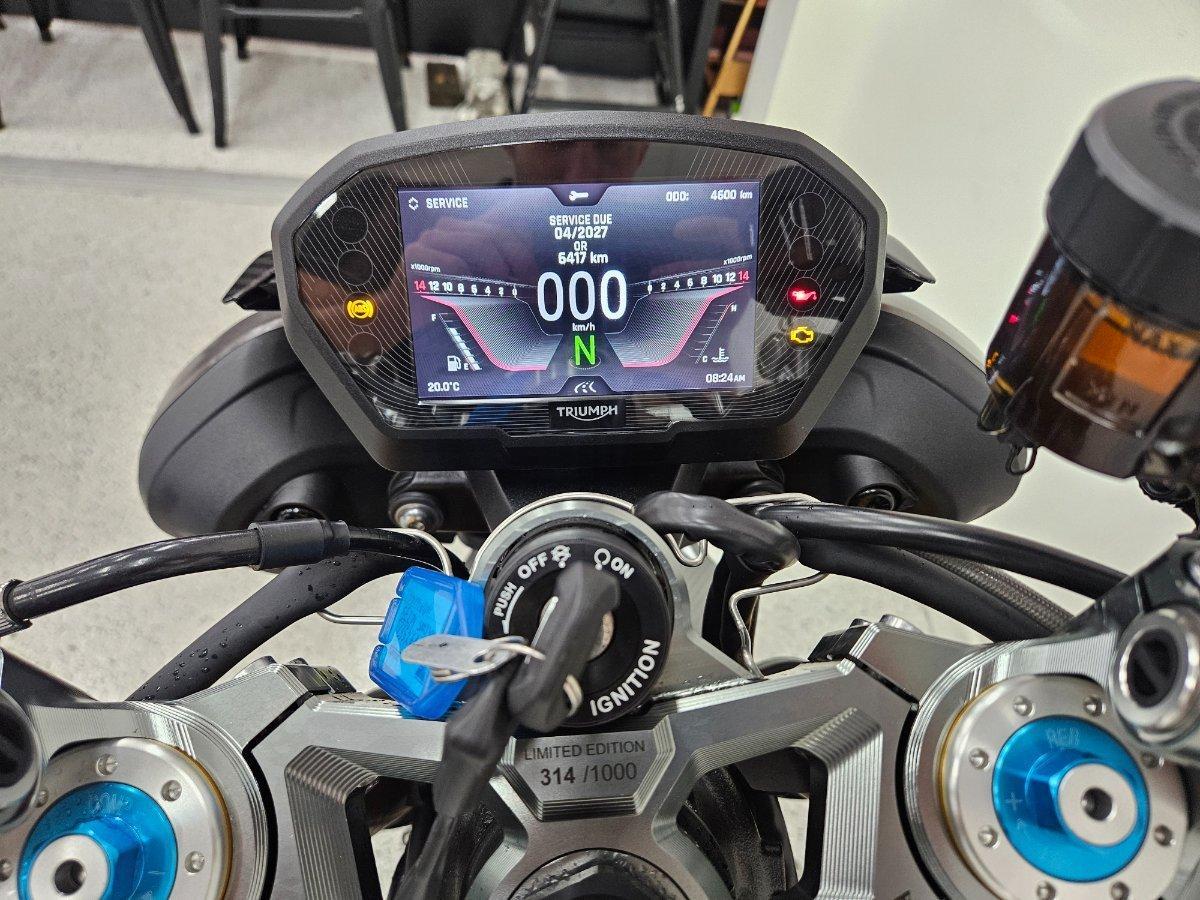 2026 TRIUMPH STREET TRIPLE MOTO 2 SPORTS