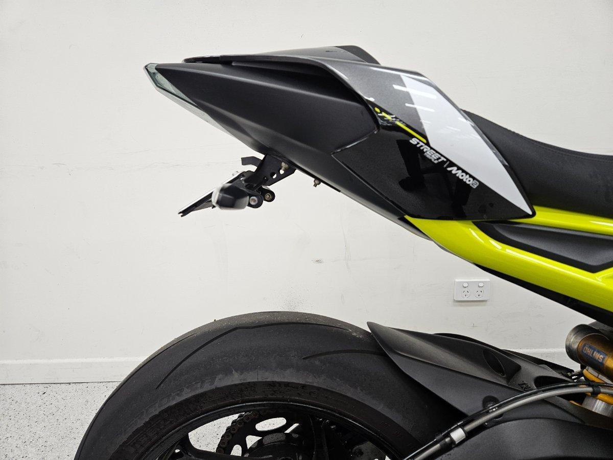 2026 TRIUMPH STREET TRIPLE MOTO 2 SPORTS