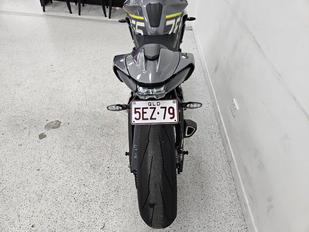 2026 TRIUMPH STREET TRIPLE MOTO 2 SPORTS