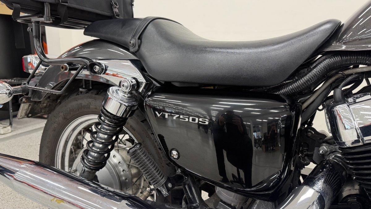 2010 HONDA VT750S CRUISER
