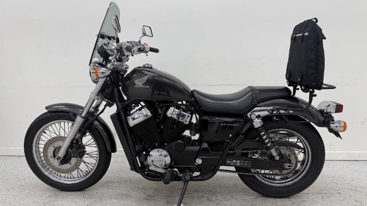 2010 HONDA VT750S CRUISER