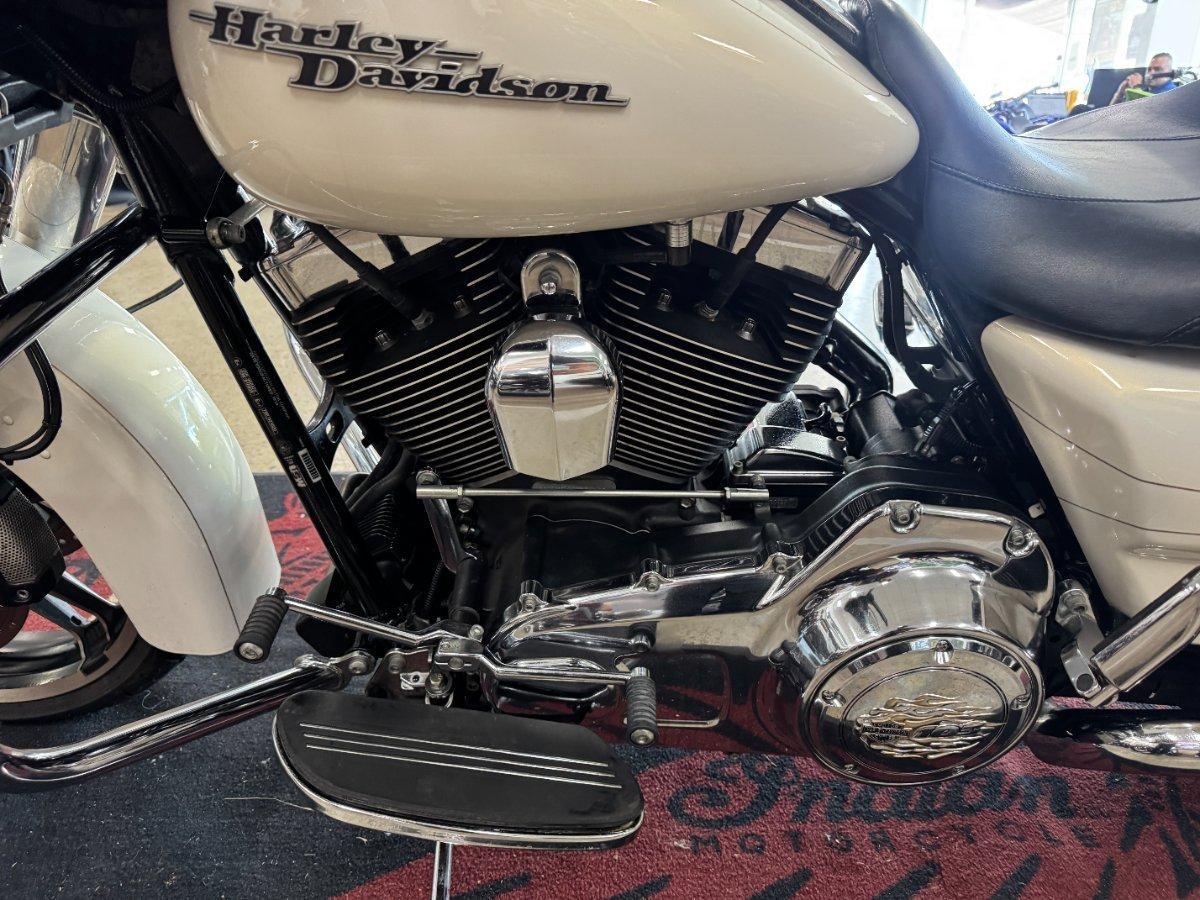 2015 HARLEY-DAVIDSON STREET GLIDE SPECIAL CRUISER