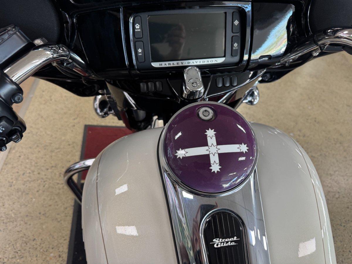 2015 HARLEY-DAVIDSON STREET GLIDE SPECIAL CRUISER