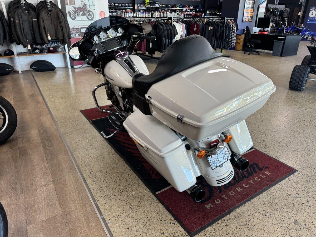 2015 HARLEY-DAVIDSON STREET GLIDE SPECIAL CRUISER
