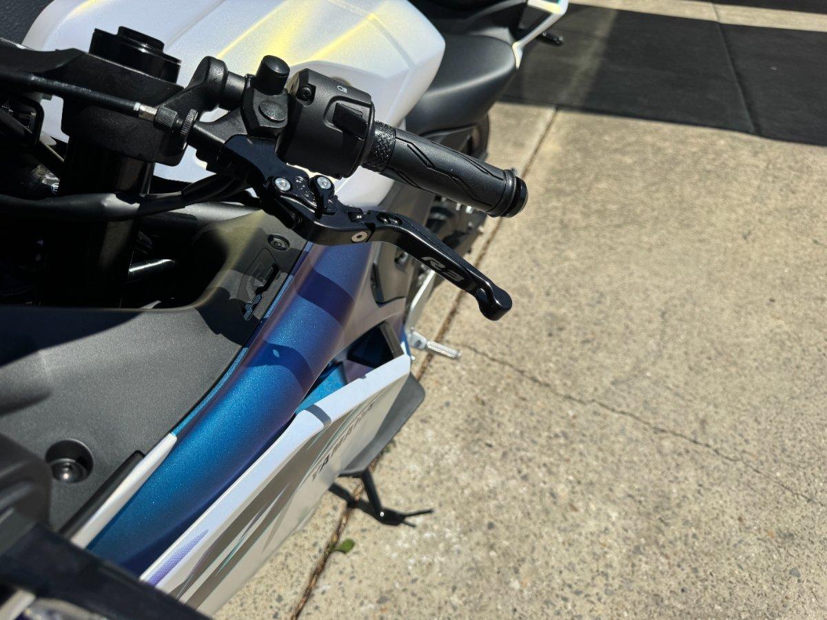 2025 YAMAHA YZF-R3 (YZF-R3A) SPORTS