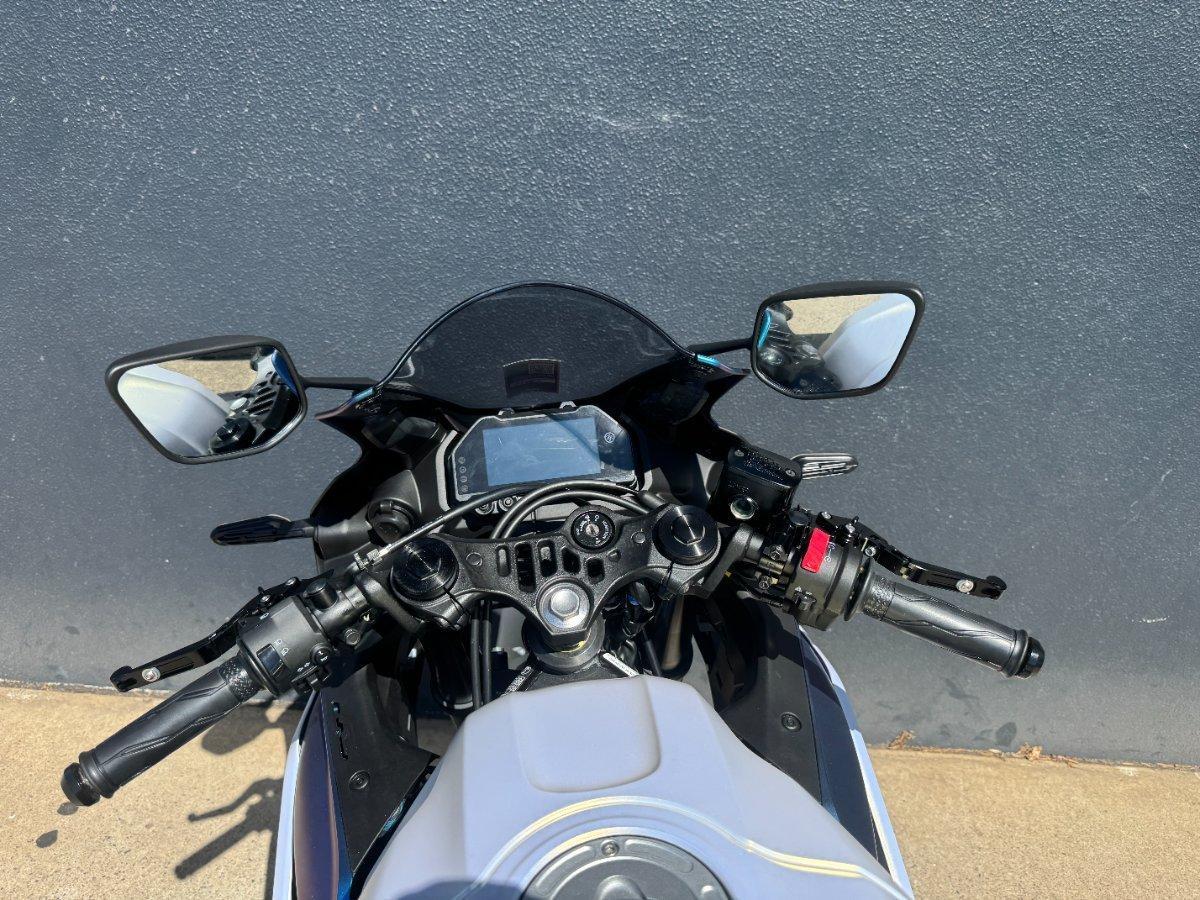 2025 YAMAHA YZF-R3 (YZF-R3A) SPORTS