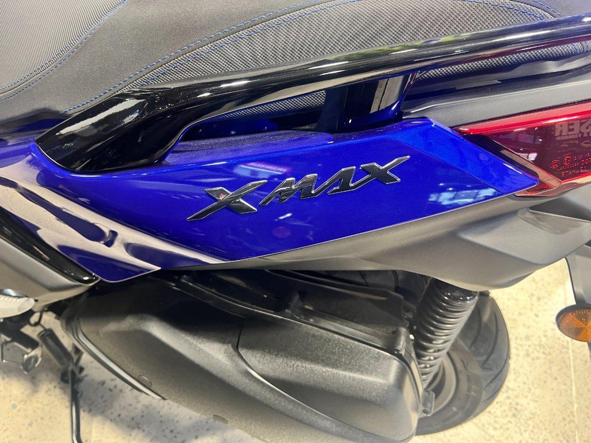2025 YAMAHA XMAX 300 V2 (CZD300A2) SCOOTER