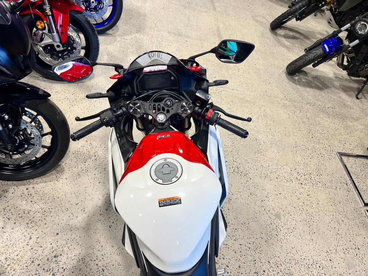 2026 YAMAHA YZF-R3 70TH ANNIVERSARY SPORTS