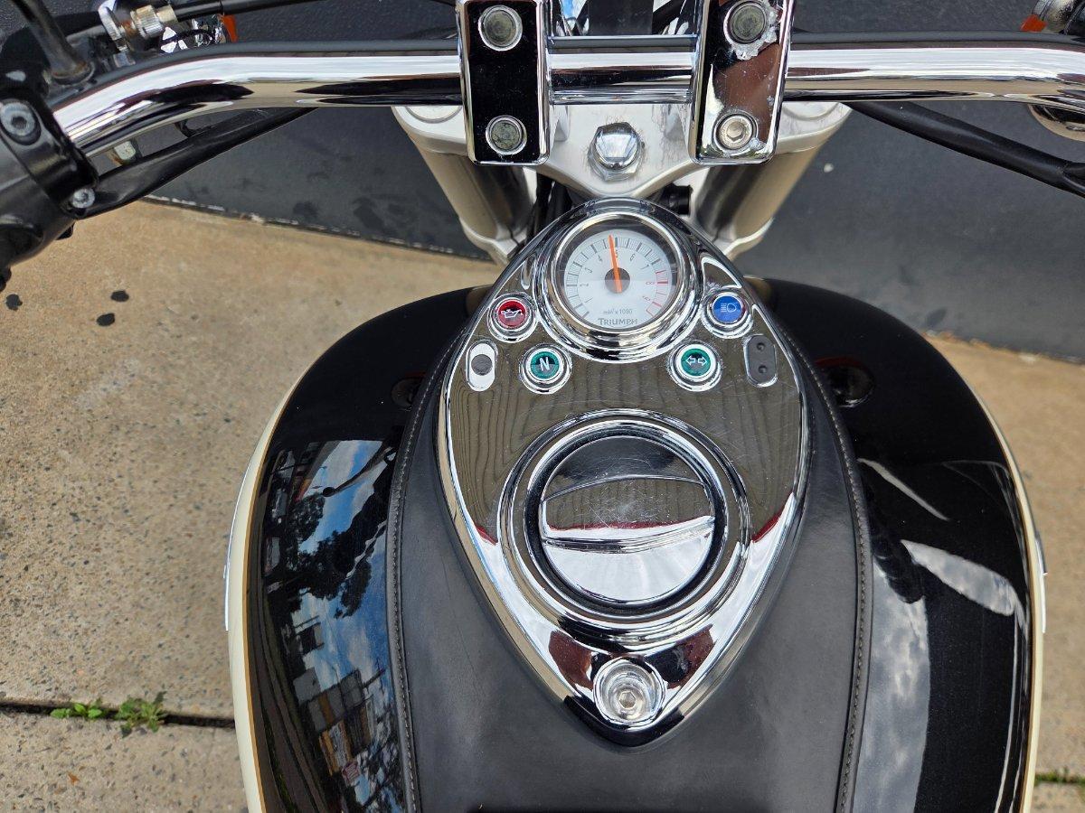 2009 TRIUMPH AMERICA CRUISER
