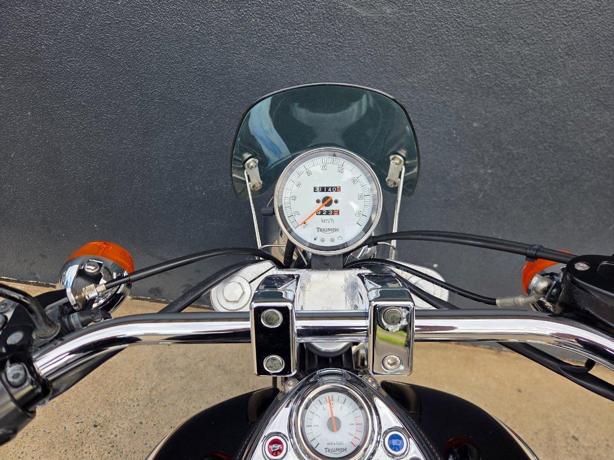 2009 TRIUMPH AMERICA CRUISER