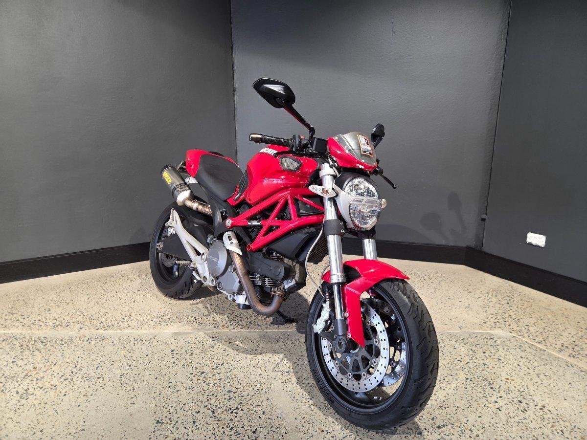 2009 DUCATI MONSTER 696+ ROAD