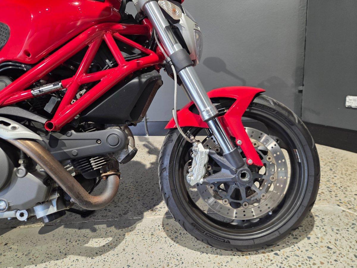 2009 DUCATI MONSTER 696+ ROAD