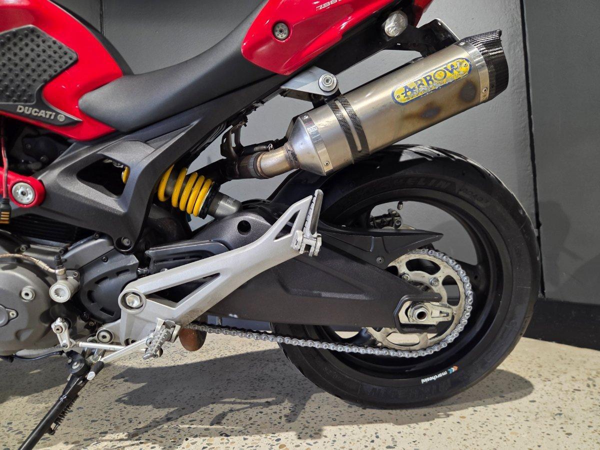 2009 DUCATI MONSTER 696+ ROAD