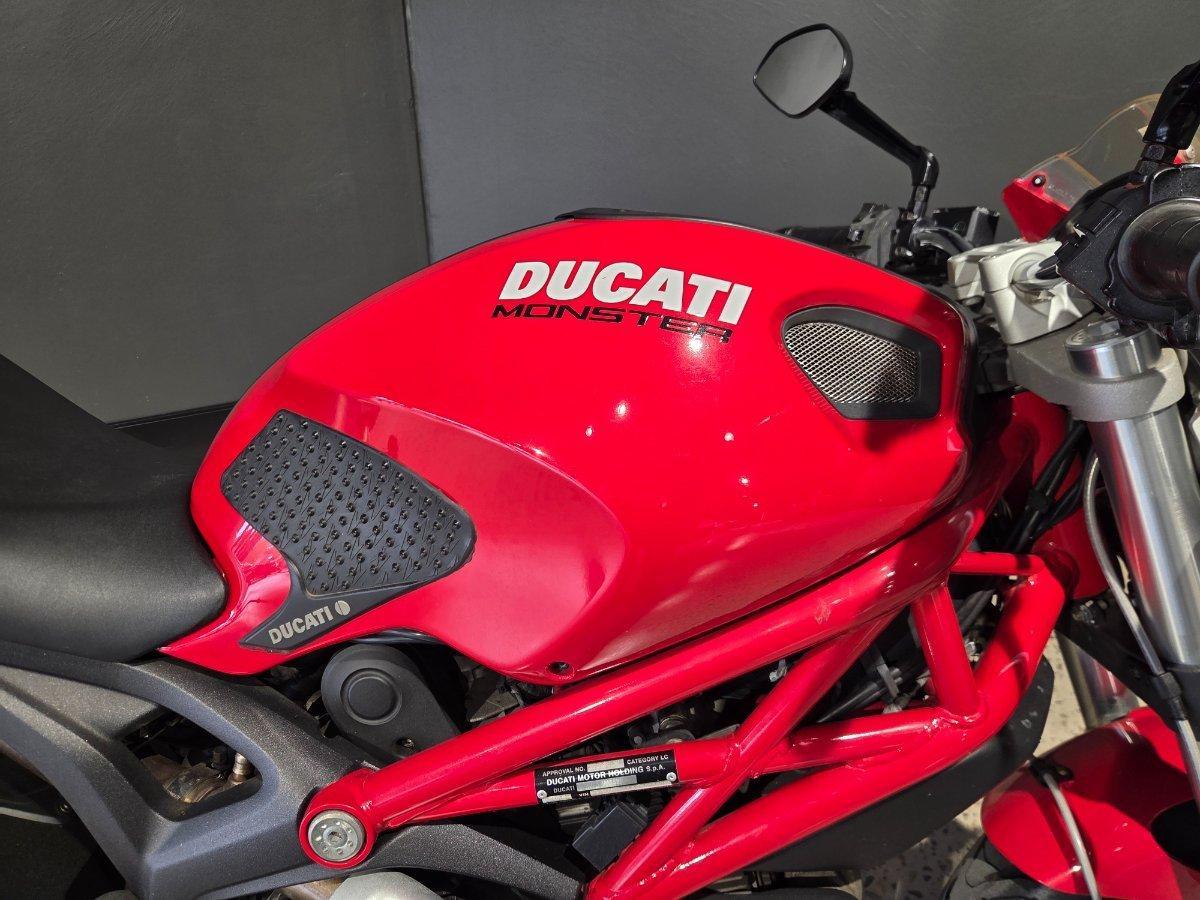 2009 DUCATI MONSTER 696+ ROAD