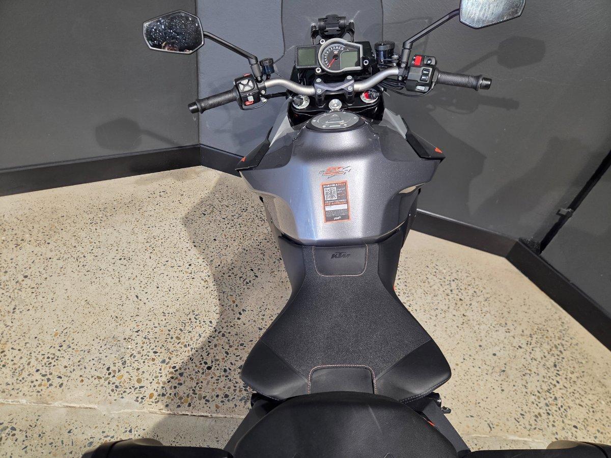 2016 KTM 1290 SUPER DUKE R SPORTS