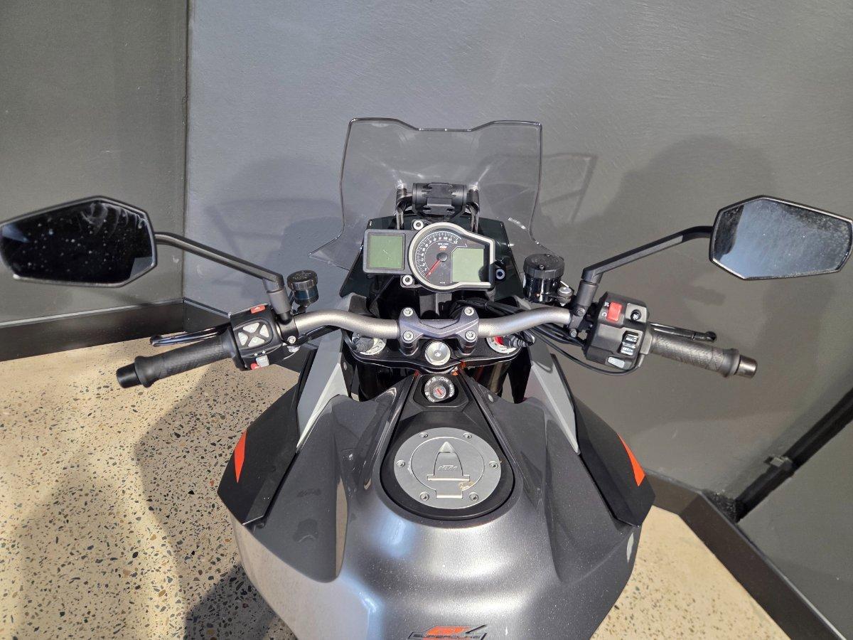 2016 KTM 1290 SUPER DUKE R SPORTS