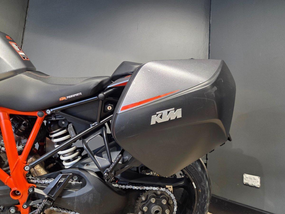 2016 KTM 1290 SUPER DUKE R SPORTS