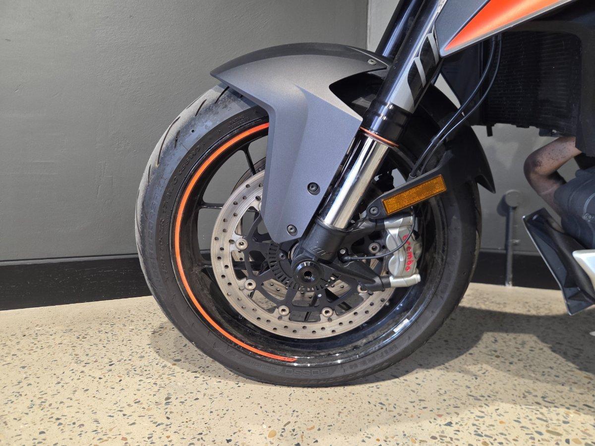 2016 KTM 1290 SUPER DUKE R SPORTS