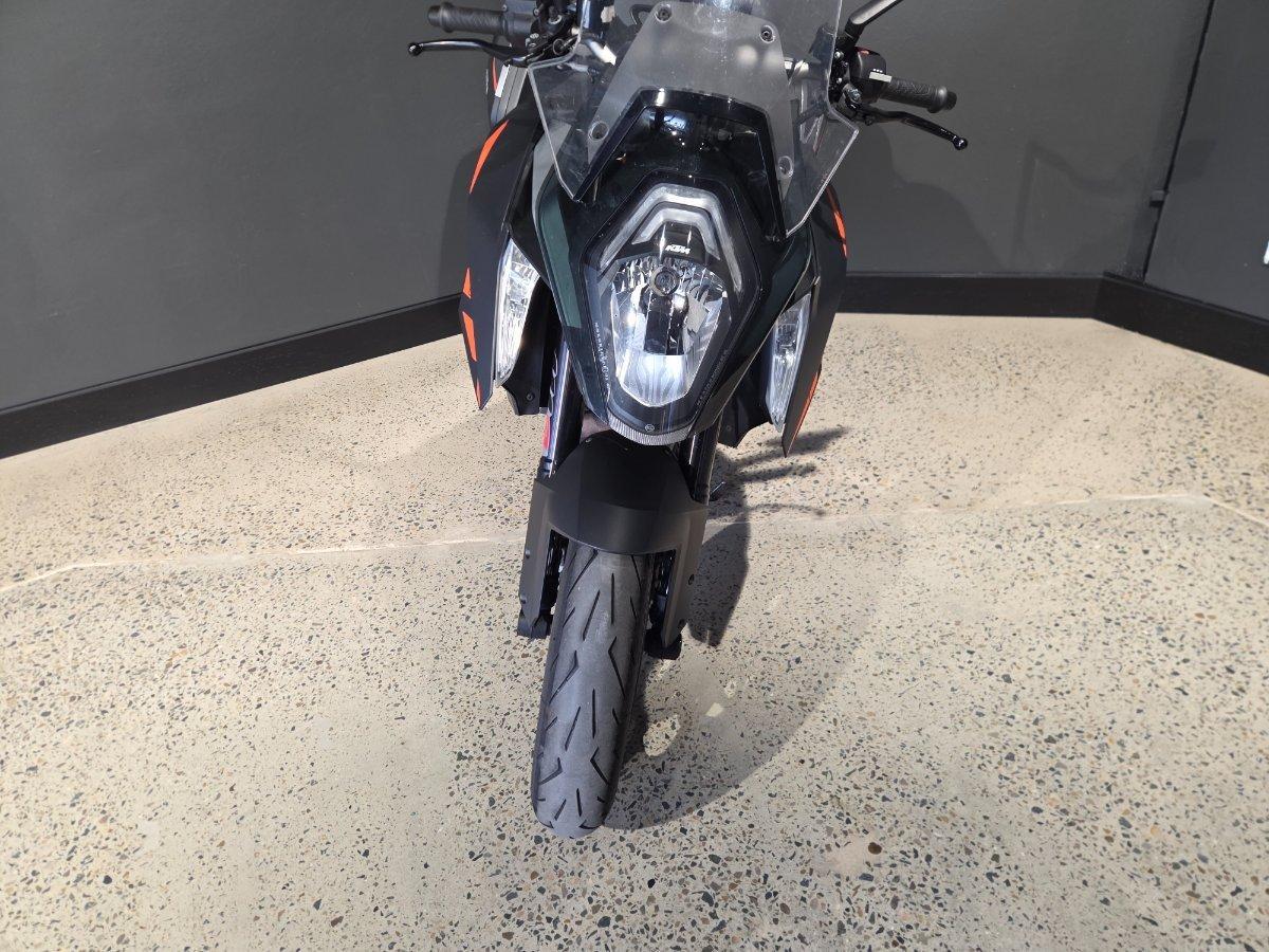 2016 KTM 1290 SUPER DUKE R SPORTS