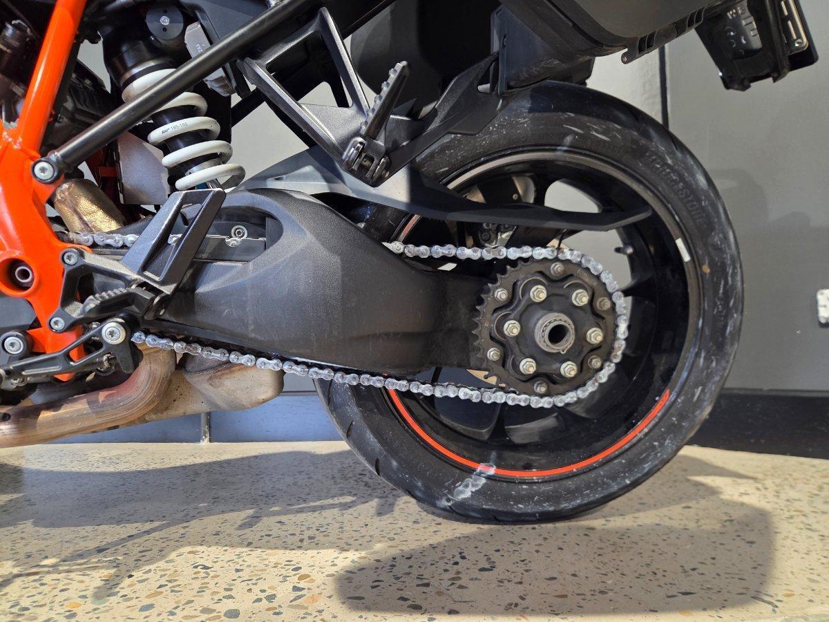2016 KTM 1290 SUPER DUKE R SPORTS