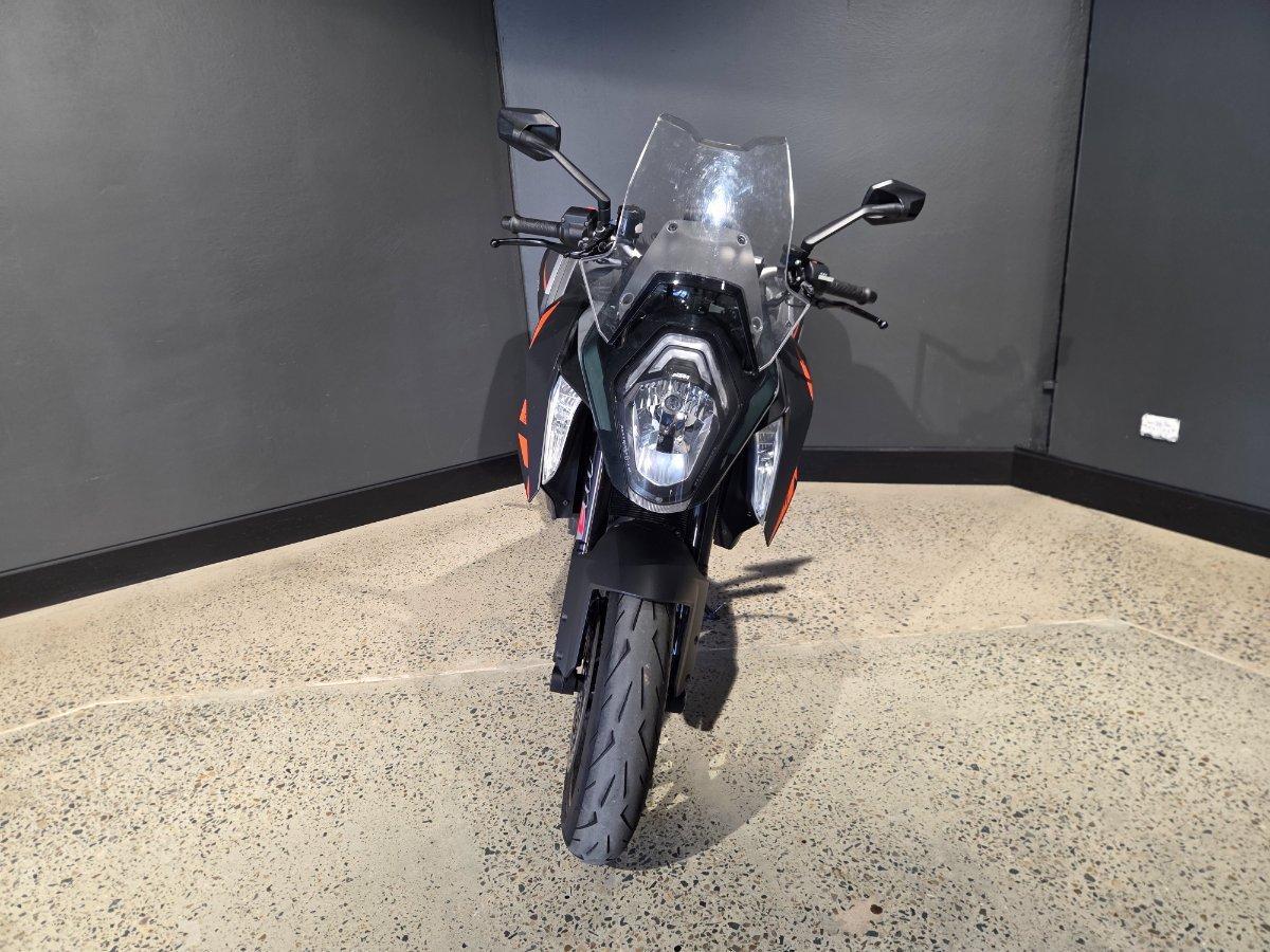 2016 KTM 1290 SUPER DUKE R SPORTS
