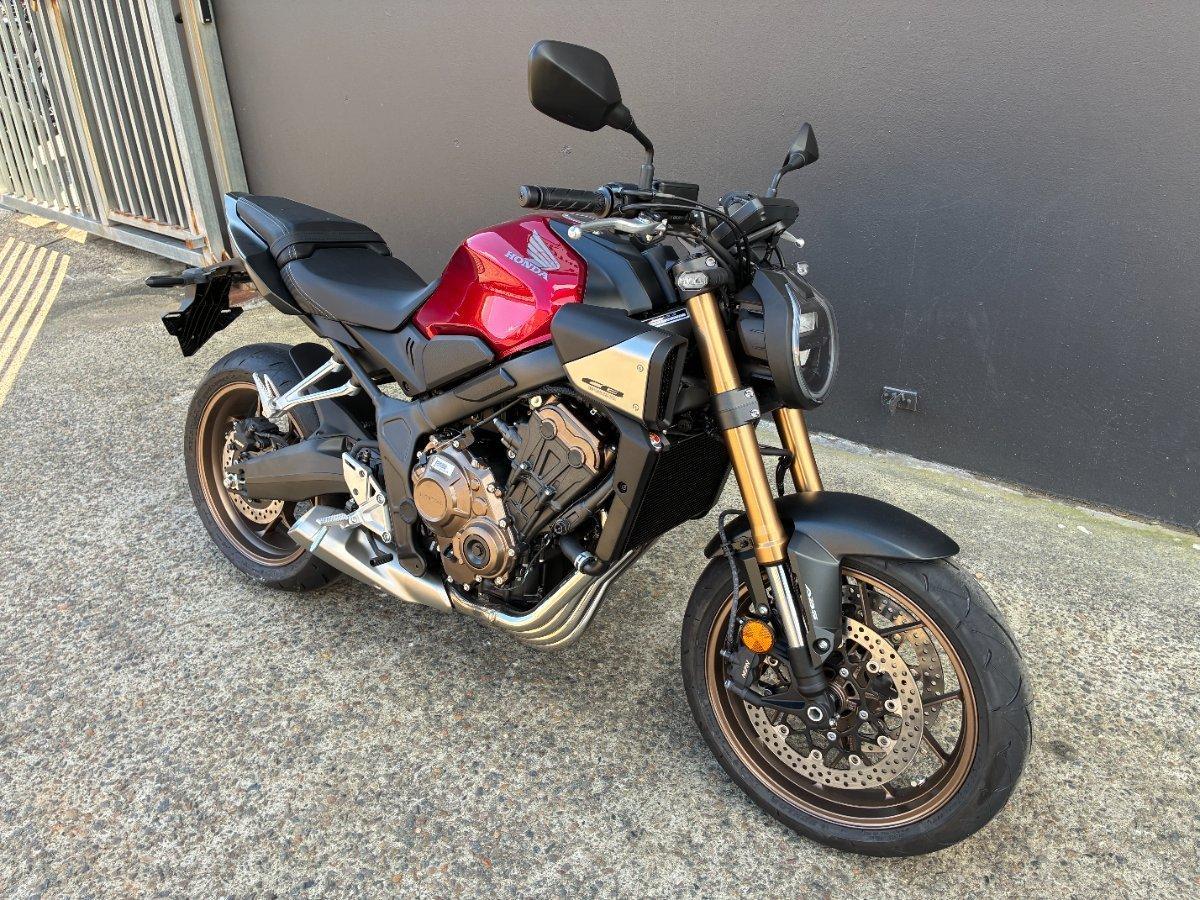 2025 HONDA CB650R SPORTS