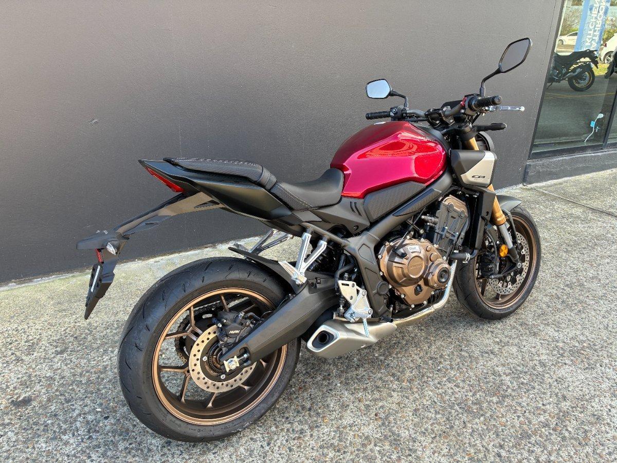 2025 HONDA CB650R SPORTS