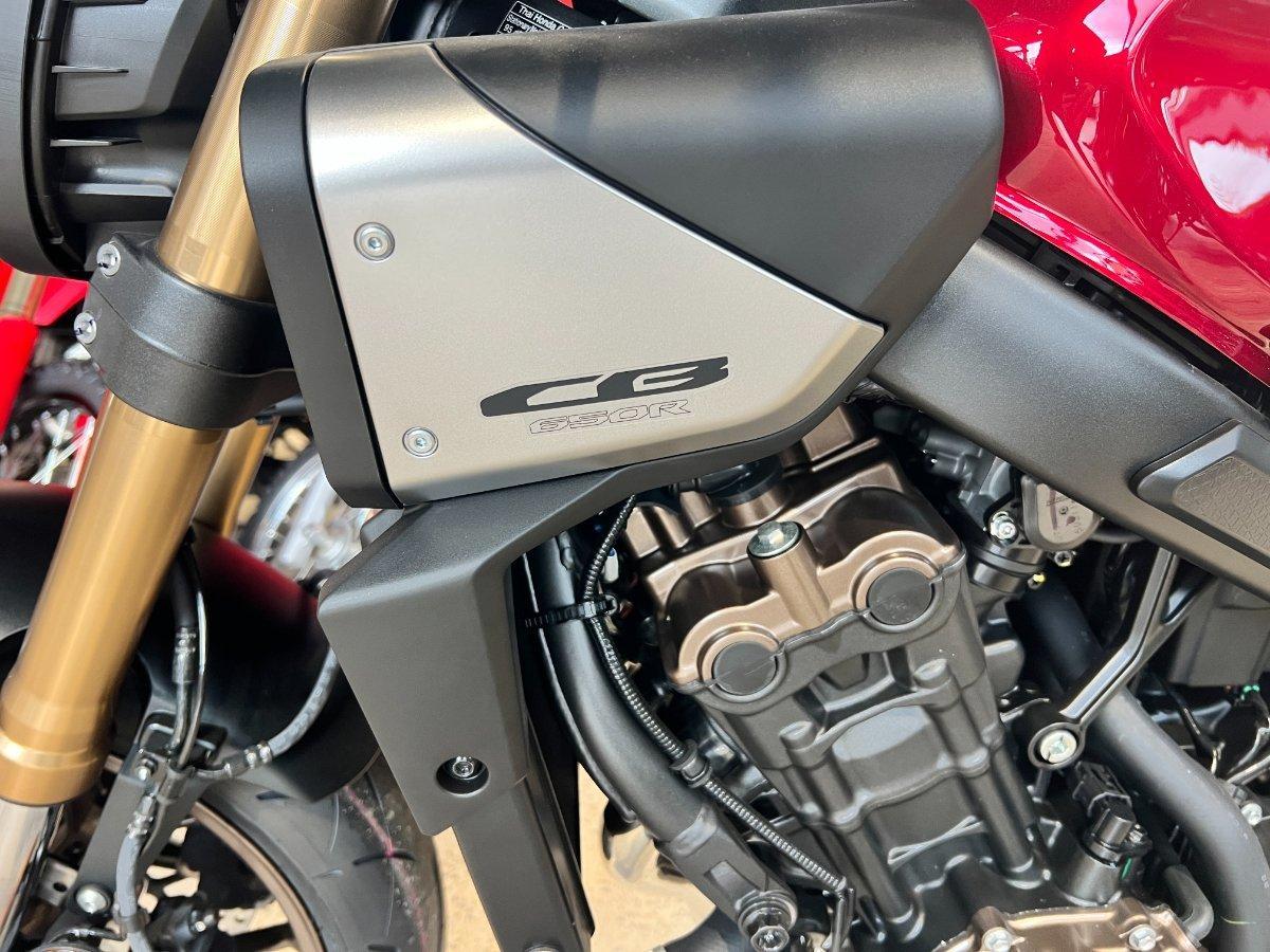 2025 HONDA CB650R SPORTS