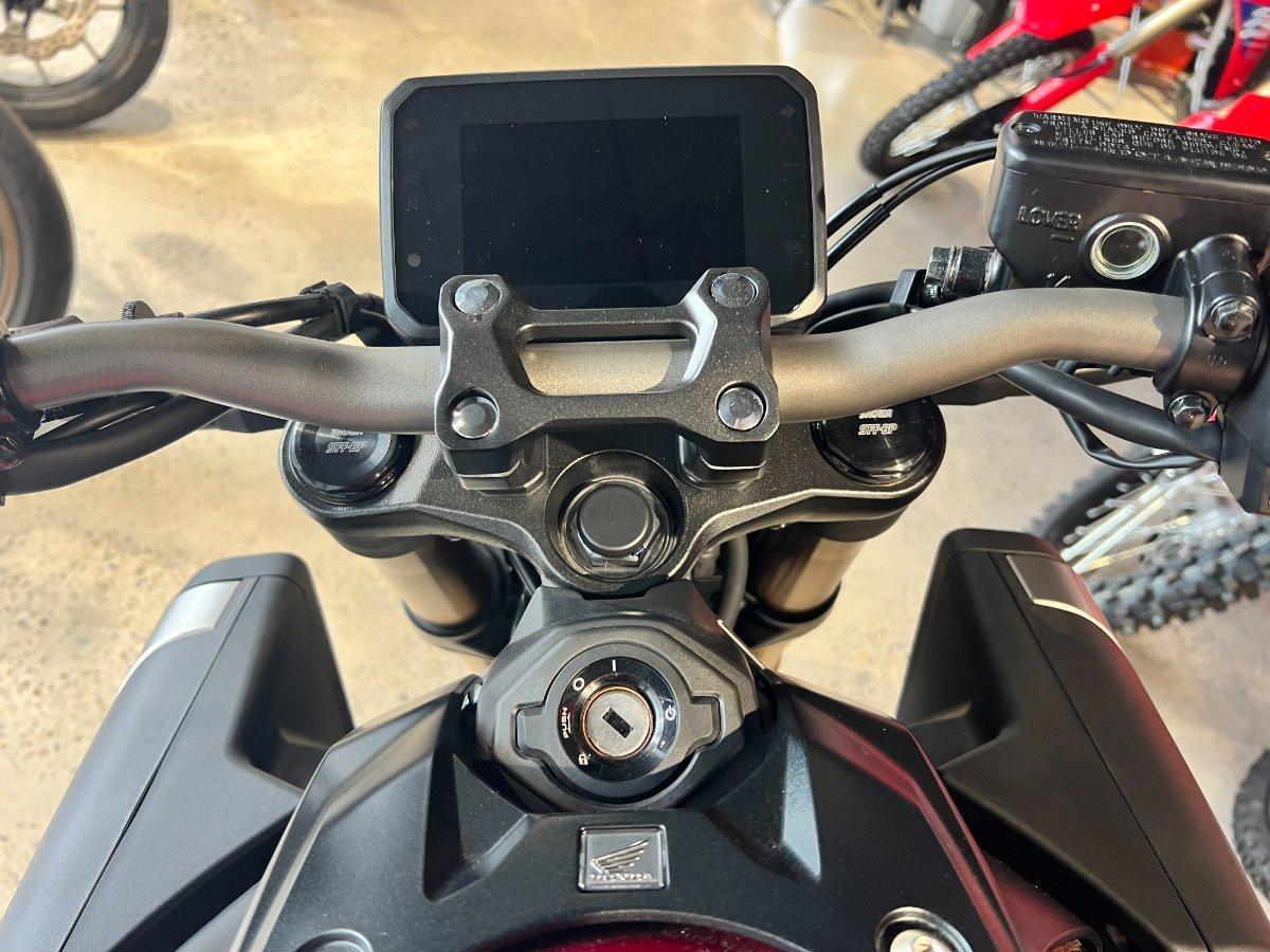 2025 HONDA CB650R SPORTS