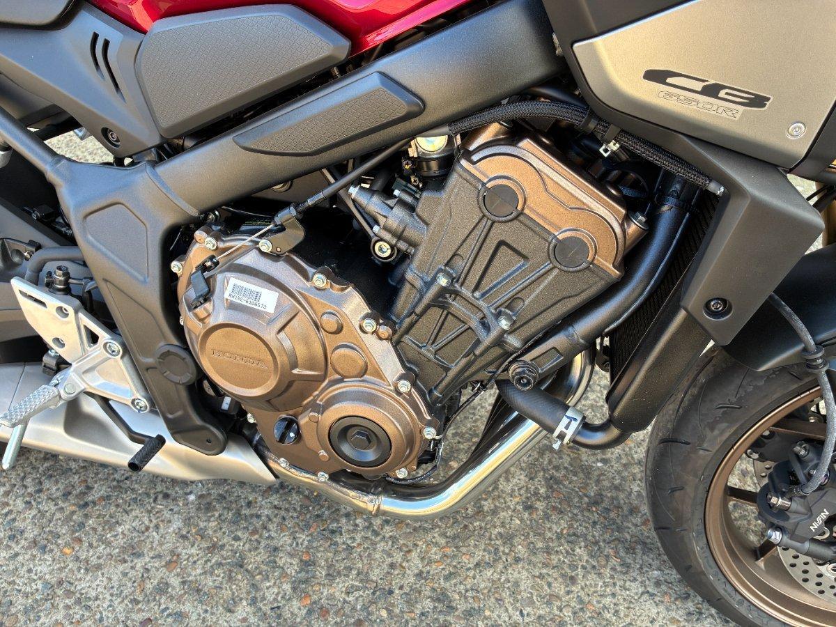 2025 HONDA CB650R SPORTS