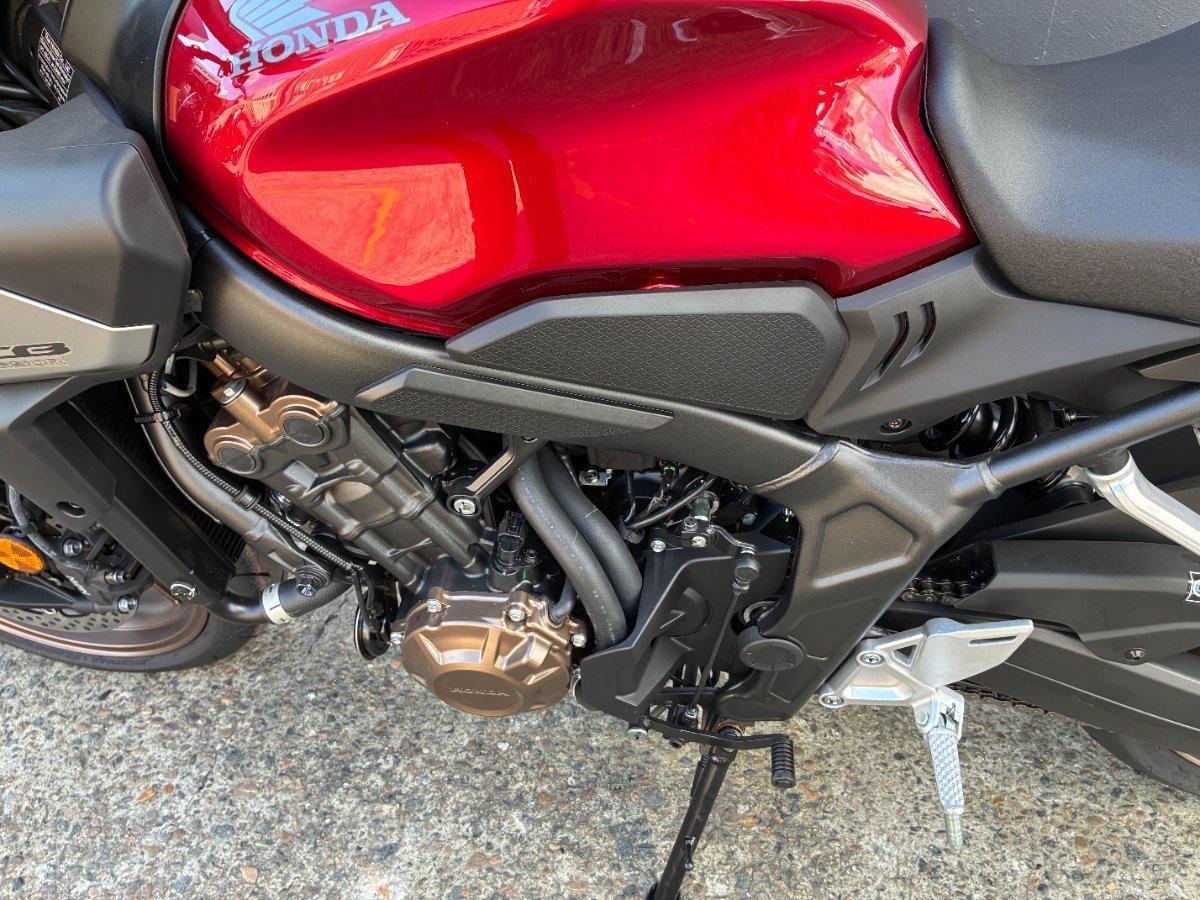2025 HONDA CB650R SPORTS