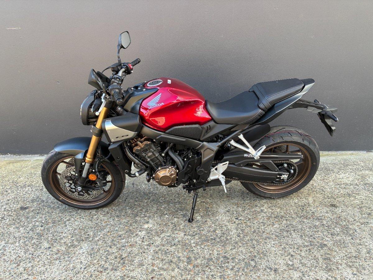 2025 HONDA CB650R SPORTS