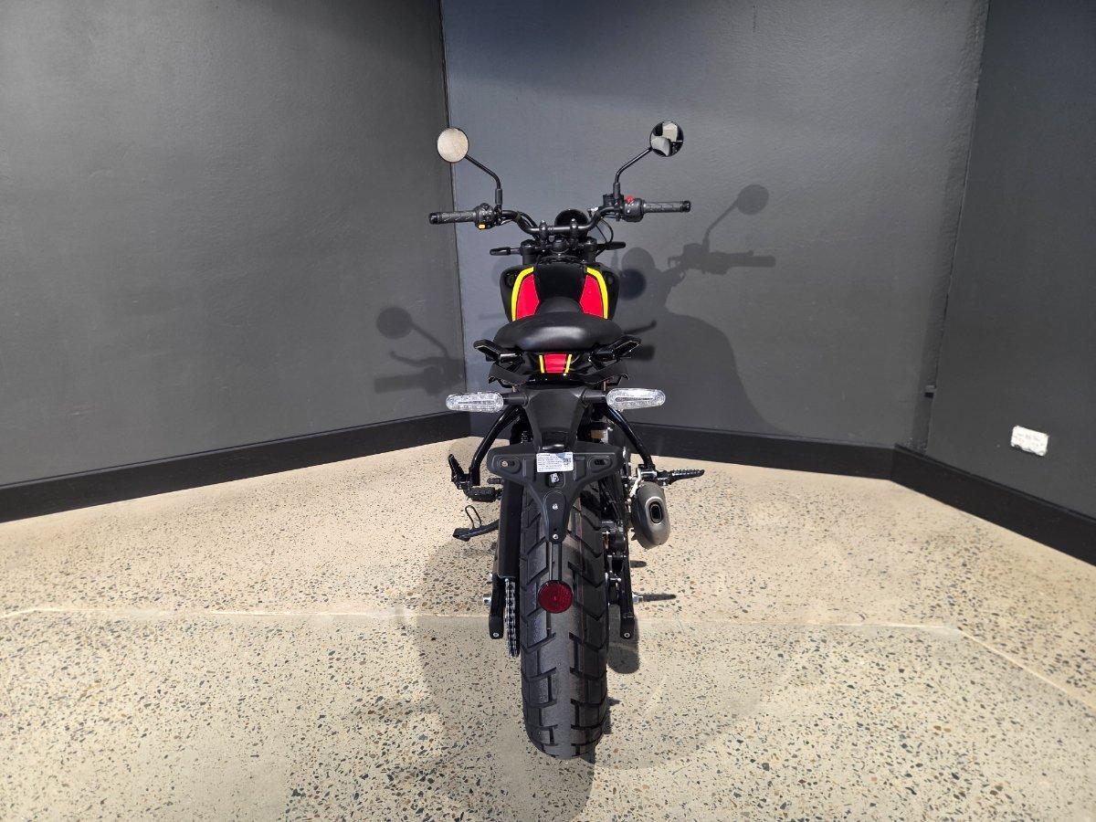 2025 ROYAL ENFIELD GUERILLA 450 ROAD