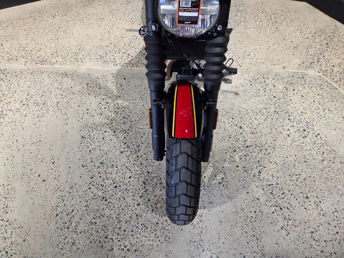2025 ROYAL ENFIELD GUERILLA 450 ROAD